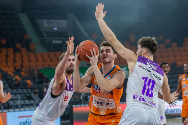 吸引了贝尔 吸引了贝尔