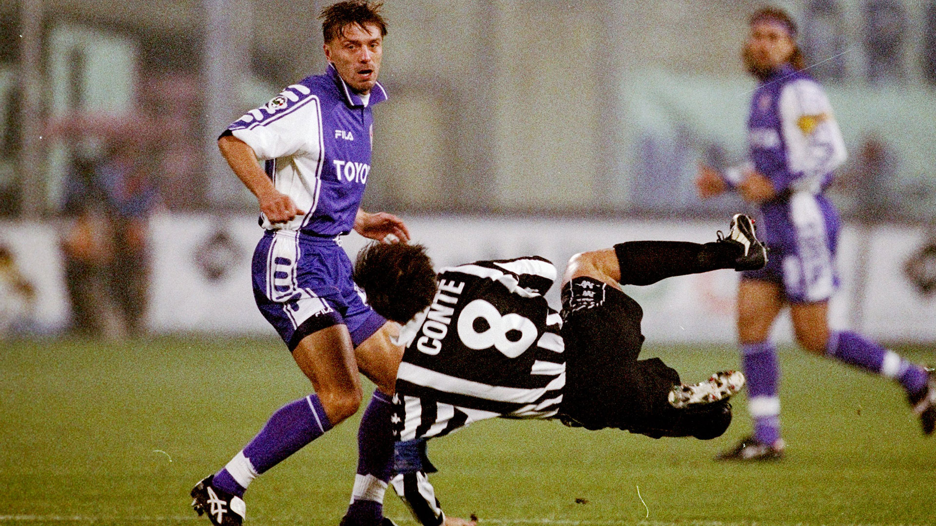 蓝月军团的 蓝月军团的