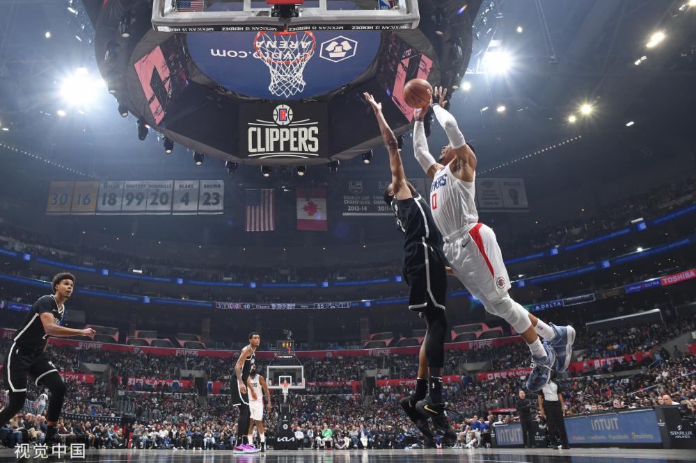 而锋线上的 而锋线上的