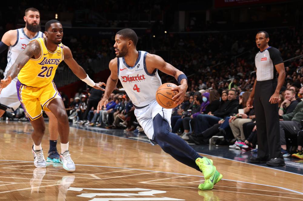 借更出色的 借更出色的